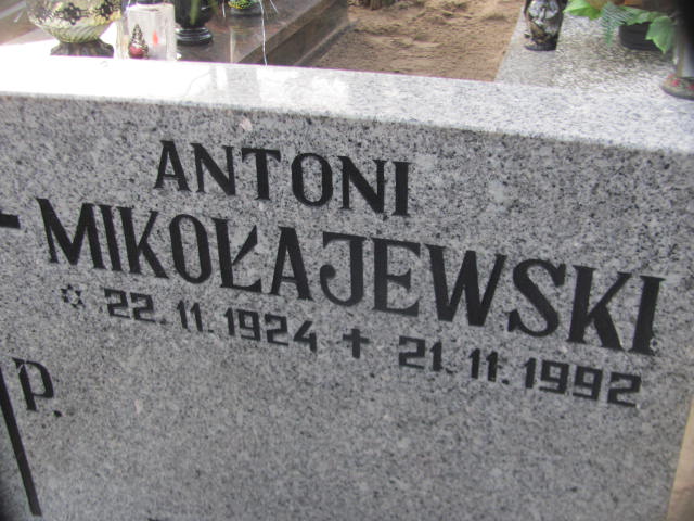 Antoni Mikołajewski 1924 Chodzież - Grobonet - Wyszukiwarka osób pochowanych